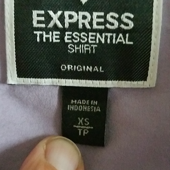 Express button down top - Picture 3 of 5